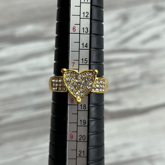 3 Stack Ring Set - Gold Crystal Heart - Picture 8 of 9